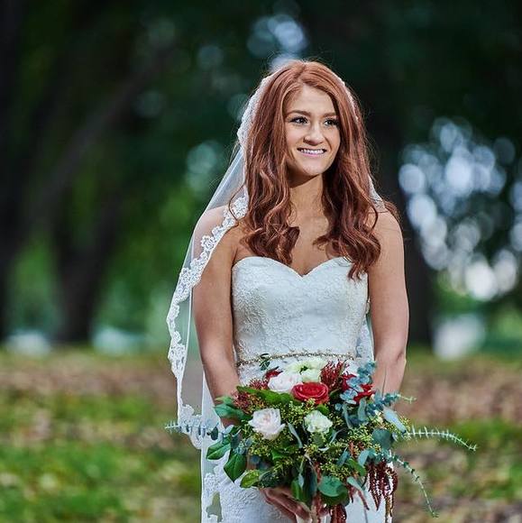 Meet your Posher, Christina - Picture 1 of 1
